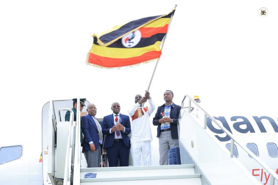 Officials greet Uganda Airlines' inaugural Entebbe-Accra flight in Ghana